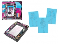  Набор MHMM1 для рисования в комплекте с рамкой, трафаретами и мелками в коробке Monster High